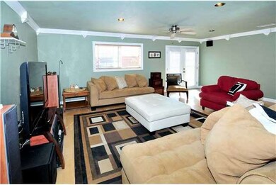 Crown molding throughout...