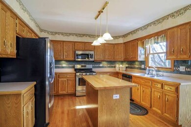 522 Bailey Dr, Batavia, IL 60510 - photo 3