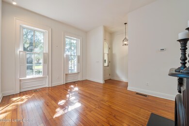 1407_1409_E_Washington_St-12