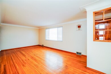 917 Chaplin St, Conway, PA 15027 - photo 2