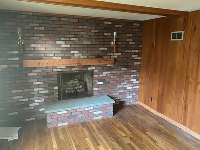 27 Iadarola Ave, Milford, MA 01757 - photo 3