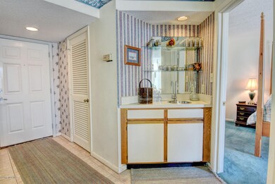 2000 New River Inlet Rd  2505-large-006-
