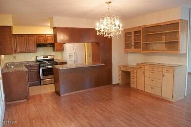 20160510230147078033000000-o