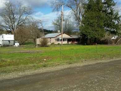 322 Red Rd, Sutherlin, OR 97479 - photo 2