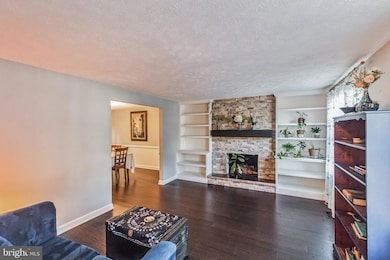 4203 Avon Dr, Dumfries, VA 22025 - photo 4