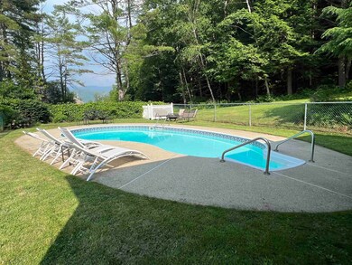 247 Crestway Dr, Rutland, VT 05701 - photo 4