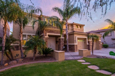 293 W Macaw Dr