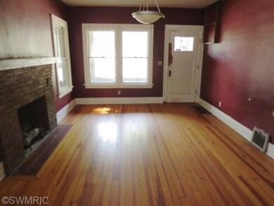 1306 Oak St, Niles, MI 49120 - photo 3