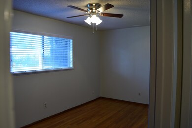 5055 Debbie Ln, Redding, CA 96002 - photo 5