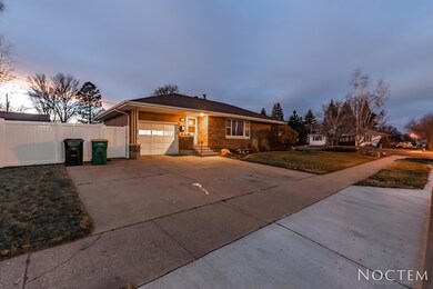 1110 N 1st St-4