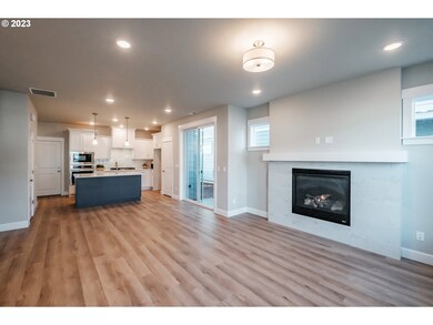 Kitchen/Living Room