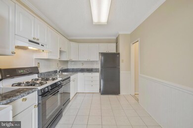 Skyline Plaza unit 2317N, Baileys Crossroads, VA 22041 - photo 6
