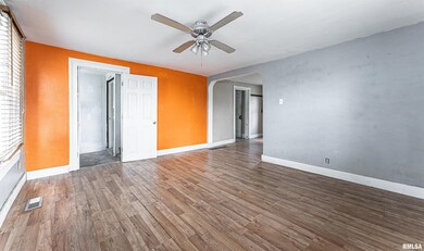 723 N Sherman St, Lincoln, IL 62656 - photo 7