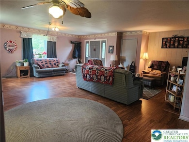 488 Daniels Rd, Nazareth, PA 18064 - photo 3