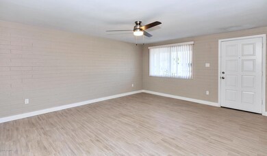 3527 E Thunderbird Rd-large-005-16-Main