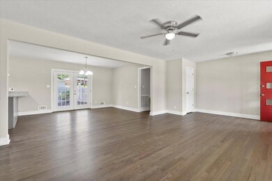 05-Living Area