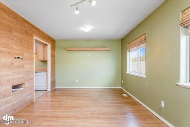 06-Living Room-3687