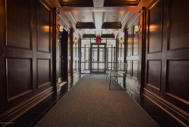 (3) Lobby