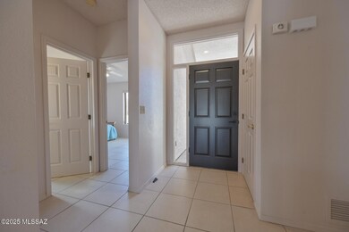 3; Foyer