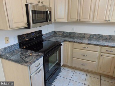 22 Scotch Pine Rd, Newark, DE 19711 - photo 7