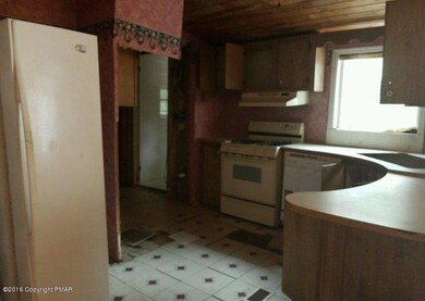 136 Winter Hill Rd unit AKA 2224 Winter Hill, Effort, PA 18330 - photo 3