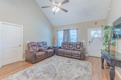 101 Lexington Cove, Shelbyville, TN 37160 - photo 4