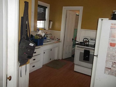 927 Smith St, Providence, RI 02908 - photo 3