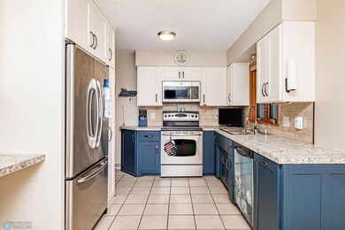 97 23rd Ave N, Fargo, ND 58102 - photo 6