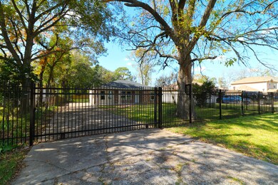 7617 Wileyvale Rd, Houston, TX 77016 - photo 2