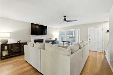 645 Anderson Walk, Marietta, GA 30062 - photo 5