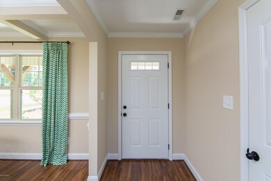 225-Breakwater-Dr-005-300DPI