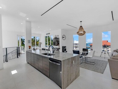 317 E Seaview Cir, Duck Key, FL 33050 - photo 6