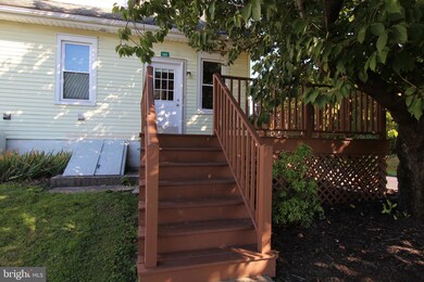 980 W Main St, New Holland, PA 17557 - photo 3