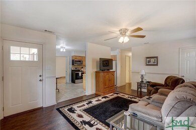 304 E 4th St, Springfield, GA 31329 - photo 3