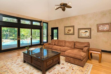 Family Room 2.jpg