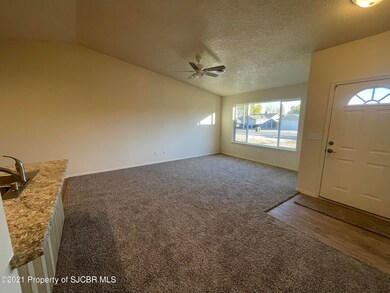 511 Ginger St, Bloomfield, NM 87413 - photo 4