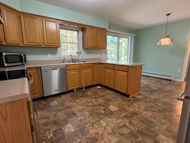 138 Overlook Dr, Florence, MA 01062 - photo 7