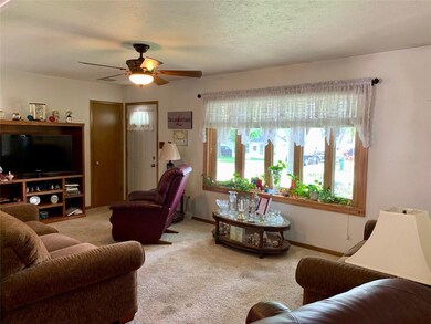 6101 SW 2nd St, Des Moines, IA 50315 - photo 7