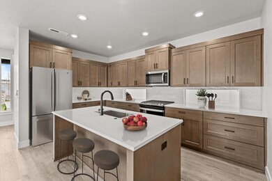 3986 NE Oakside Loop, Bend, OR 97701 - photo 5