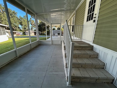 35155 Waters Edge Dr unit 40, Fruitland Park, FL 34731 - photo 3