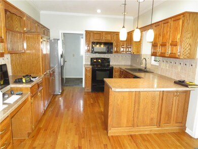 202 N Walker Dr, Raymore, MO 64083 - photo 7