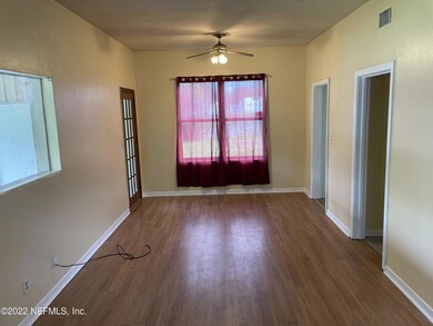 5116 Janice Cir E, Jacksonville, FL 32210 - photo 2