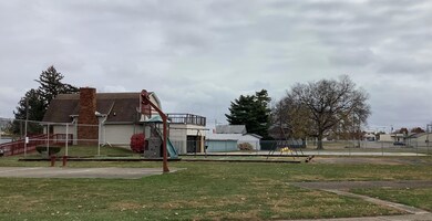 225 Villa Dr, Circleville, OH 43113 - photo 5