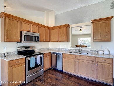 1035 Hibiscus Street-16