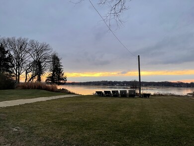 7724 Deep Spring Rd unit 2, Wonder Lake, IL 60097 - photo 4