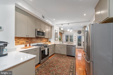 1713 Aliceanna St, Baltimore, MD 21231 - photo 7