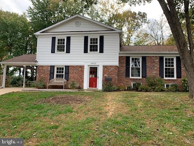 8409 Stone Gate Dr, Annandale, VA 22003 - photo 4