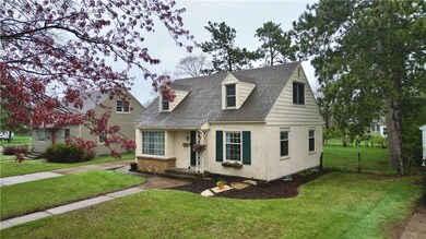 227 E Polk Ave, Eau Claire, WI 54701 - photo 2