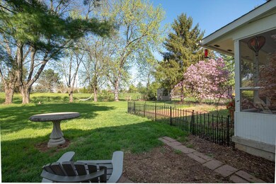 Schmidt_1148ClubviewBlvdS-41