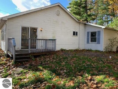 399 N Huron Rd, Au Gres, MI 48703 - photo 5